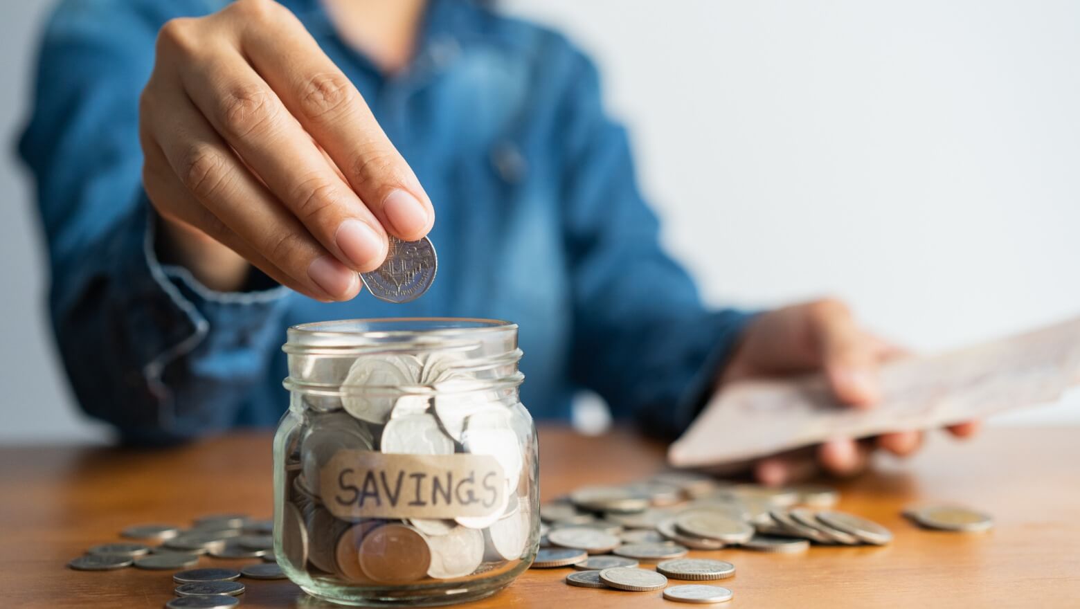 Read more about the article How to start saving money in Uganda